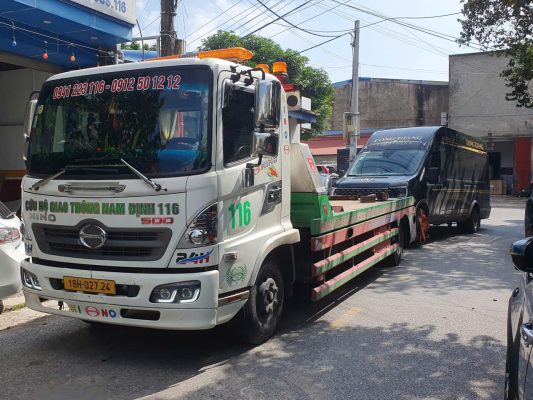 Cẩu kéo, cứu hộ giao thông